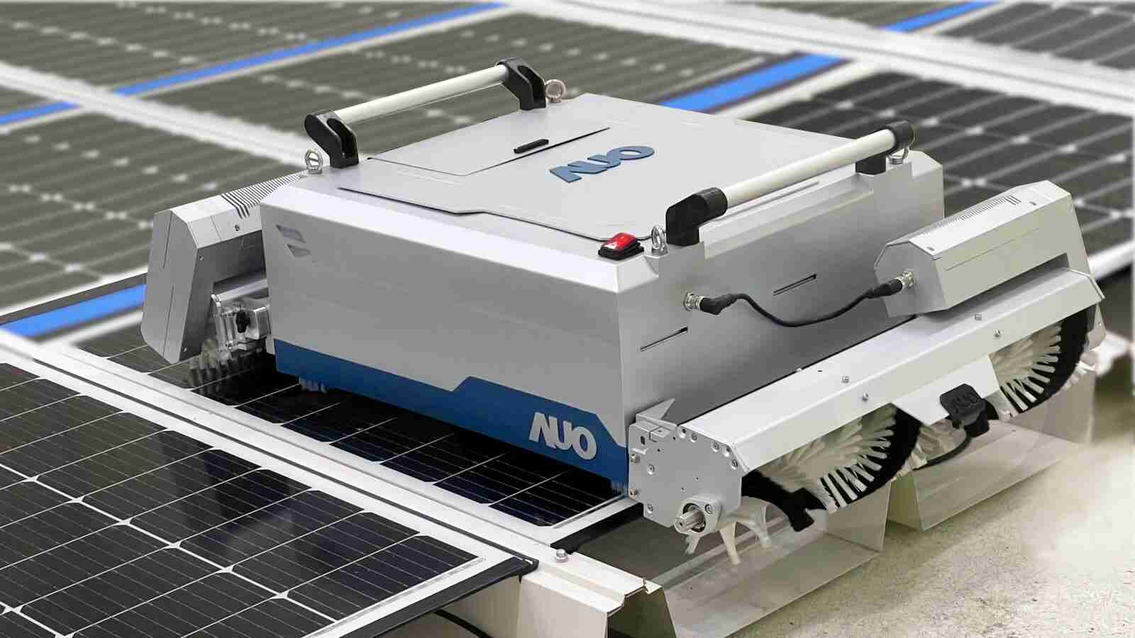 银河集团致力EPC场域技术升级，，，，导入清洁机器人搭配传感器与AI数据分析，，，大幅减少维运成本